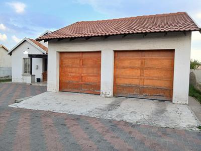 House For Sale in Ermelo, Ermelo